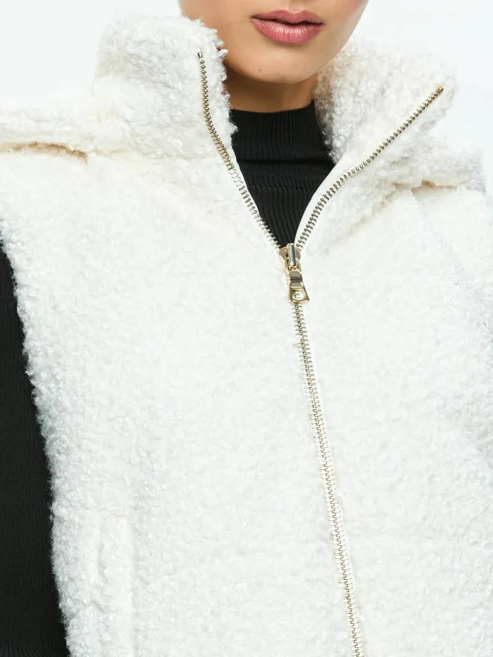 Alice Olivia ROBENA TEDDY PUFFER VEST WITH DETACHABLE HOOD Off White Women Jackets Coats