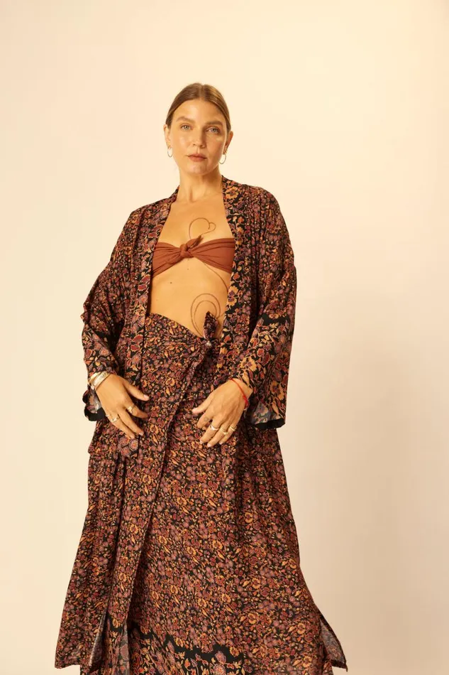 Bottoms Shop Natalie Martin SARONGSCARF Petite Fleur Noire