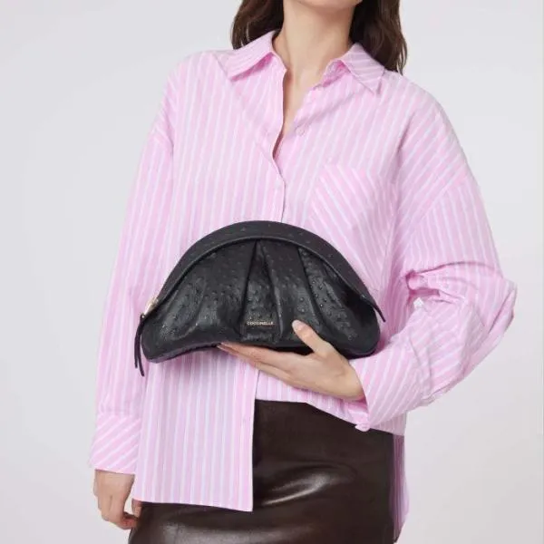 Coccinelle Cheek Ostrich Medium Noir Women Coccinelle Clutch Coccinelle Cheek Ostrich Medium Noir Women Coccinelle Clutch