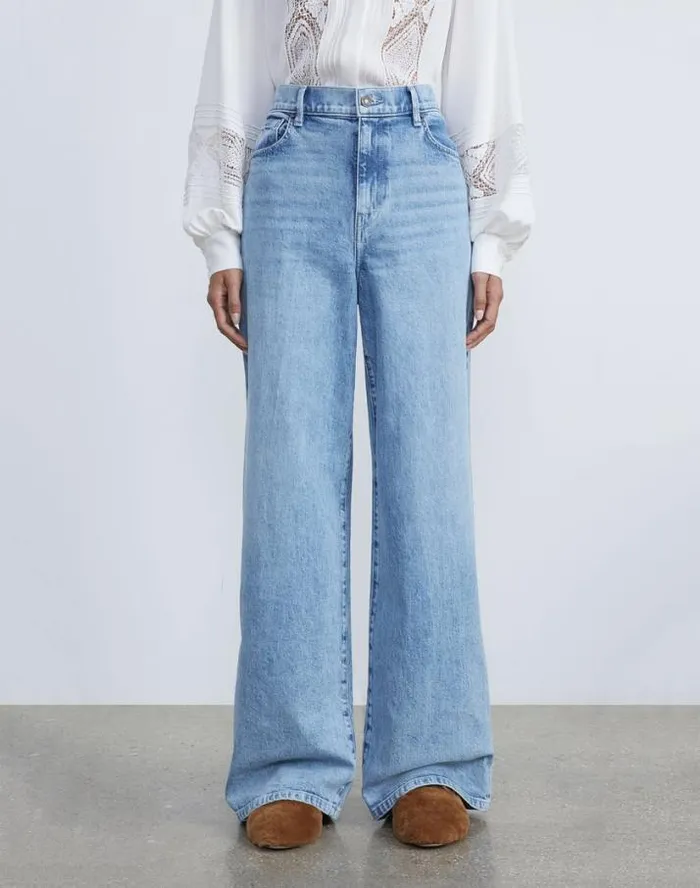 Lafayette 148 New York L148 Denim Crosby Boyfriend Jean Stonewash Blue Ready To Wear Pants and Shorts