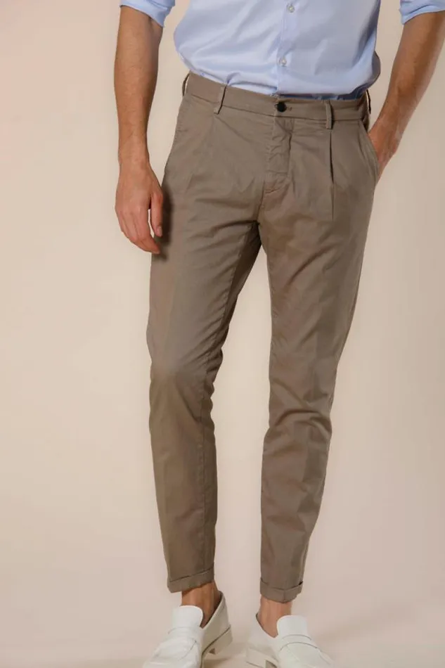 Man Osaka 1 Pinces Chino Pants In Tencel And Cotton Twill Carrot Fit Mason039s Pants