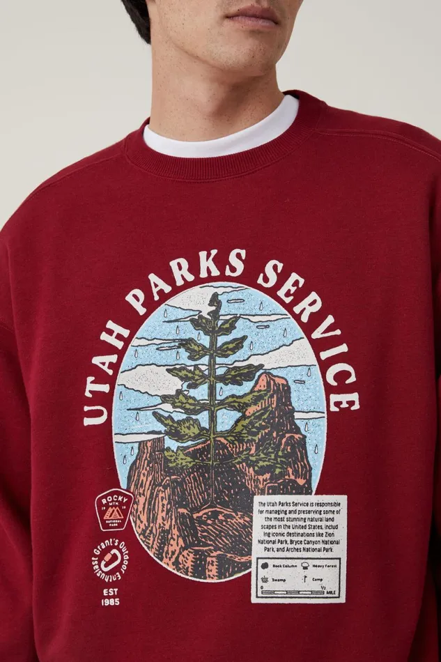Men Graphic TShirts Cotton On Oversized Graphic Sweater Crimson Landscapes