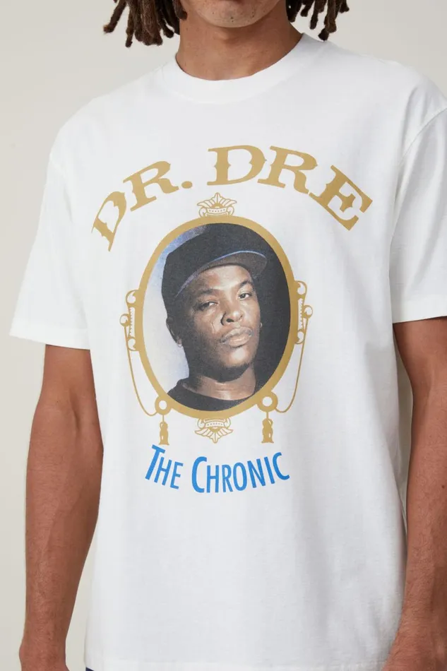Men Graphic TShirts Cotton On Premium Loose Fit Music TShirt Lcn Bra Vintage Whitedr Drethe Chronic