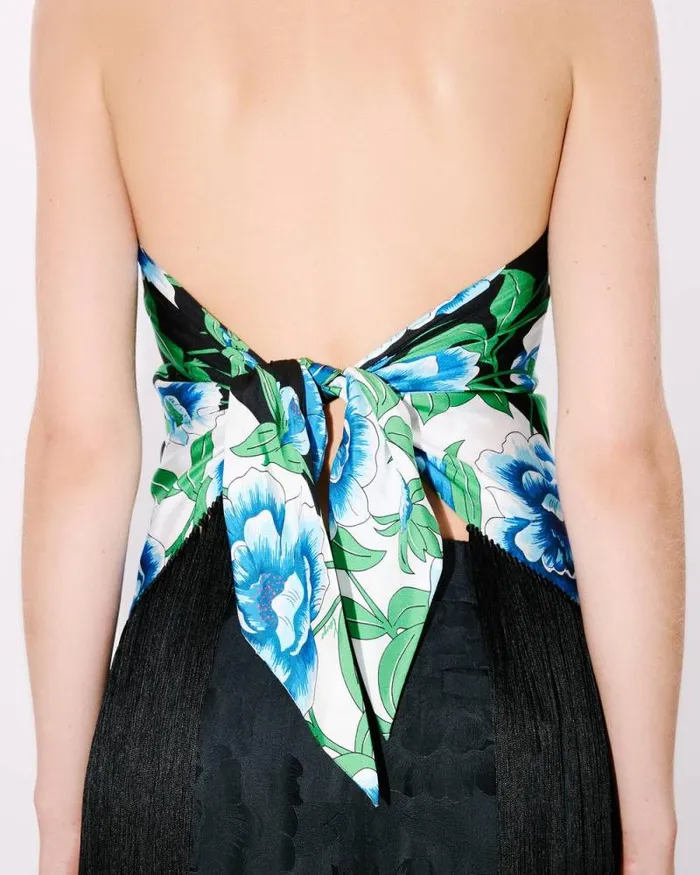 MenWomen 039KENZO Peonies039 Large Tassel Triangle In Silk Black Kenzo Scarves