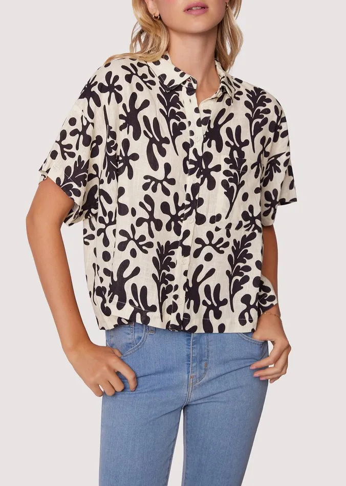Minerva039s Spell Boxy Short Sleeve Top Blackwhite Women Lost Wander Tops