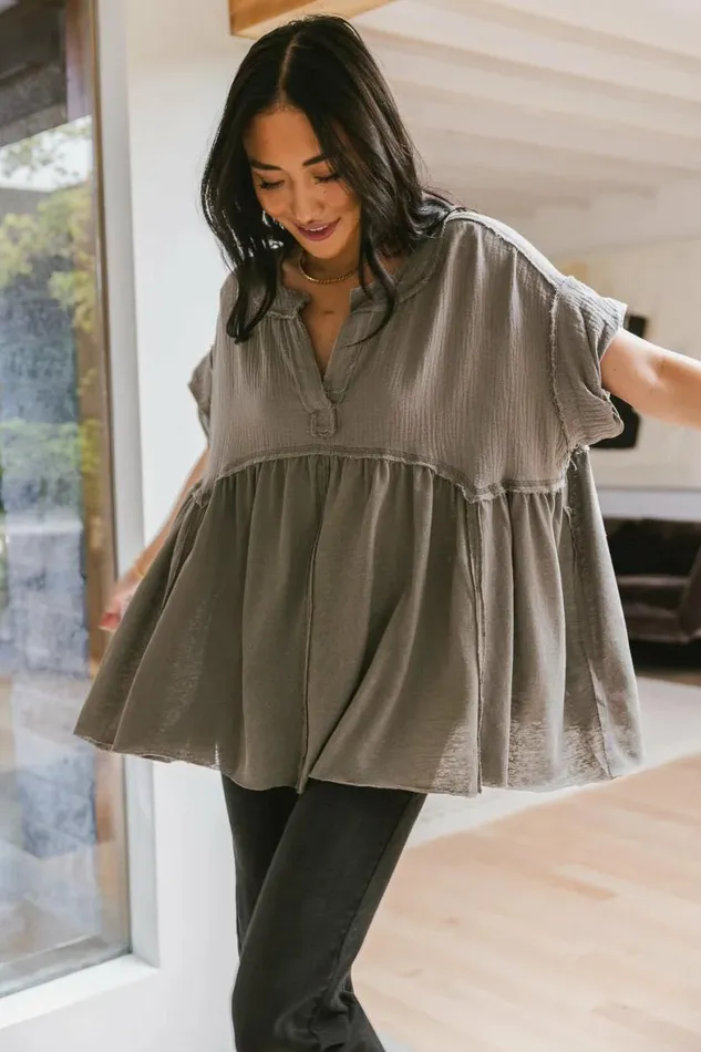 Niki Exposed Seam Top In Sage Sage Women Bohme Tops
