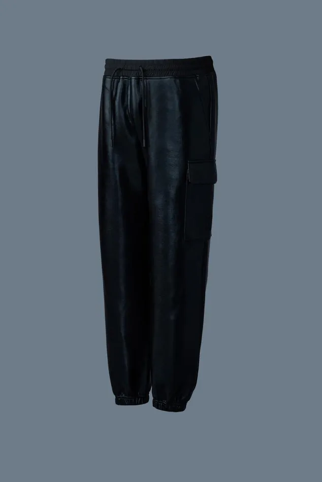 Pants and Shorts Men Mackage MARVINM Metallic Double Face Jersey Sweatpants Black Pants and Shorts Men Mackage MARVINM Metallic Double Face Jersey Sweatpants Black