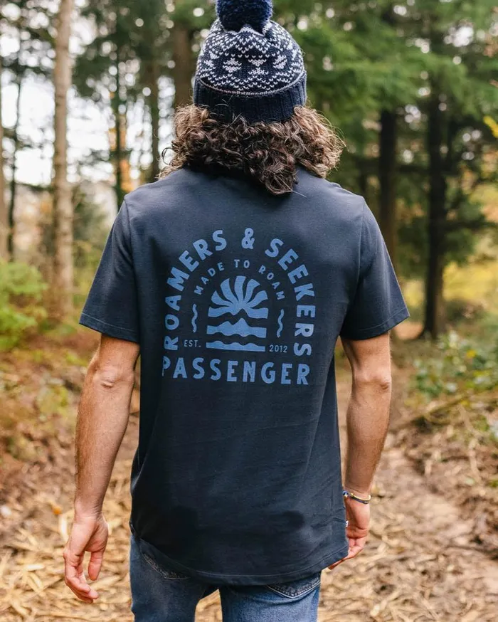Passenger Clothing Evenfall Recycled Cotton TShirt Deep Navy Men TShirts and Vests