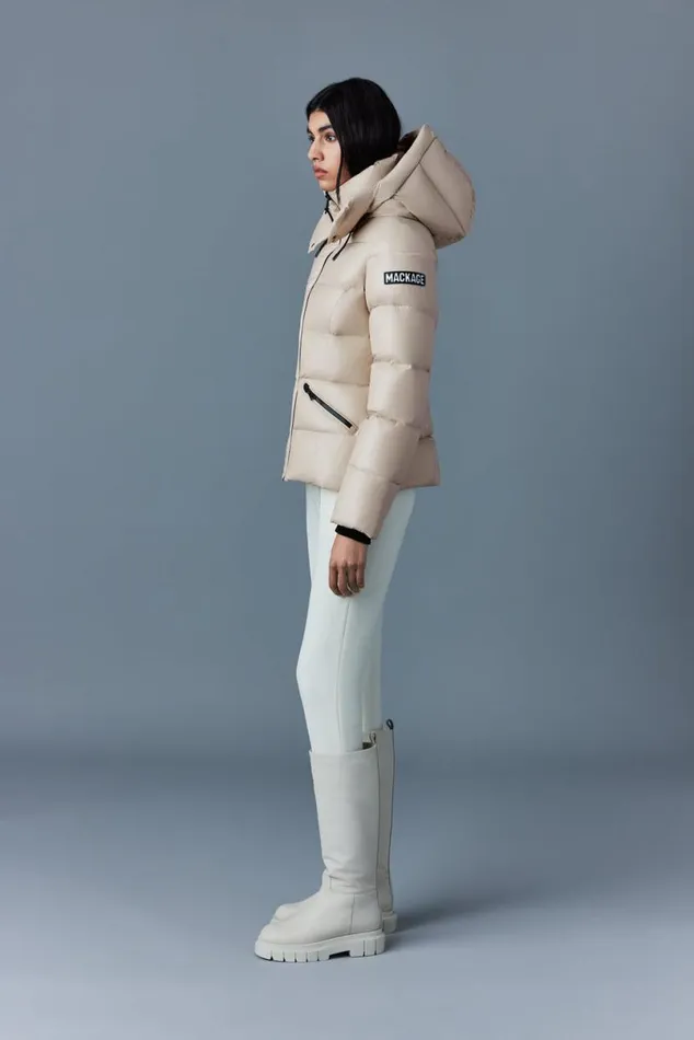 Puffers Women Mackage MADALYN Lustrous Light Down Jacket With Hood For Ladies White
