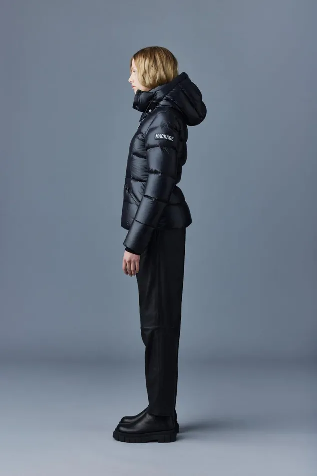 Puffers Women Mackage MADALYN Lustrous Light Down Jacket With Hood For Ladies White