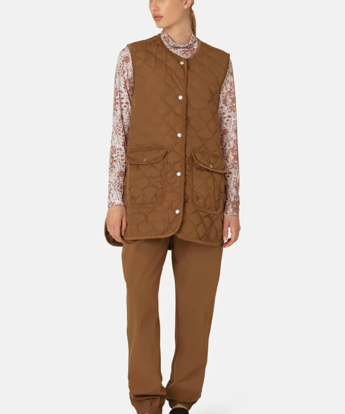 Quilt Long Vest 8211 Walnut Outerwear Ilse Jacobsen All Jackets And Coats