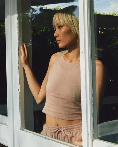 Rvca Test Drive Cropped Tank Top Dusty Rose Women Tops