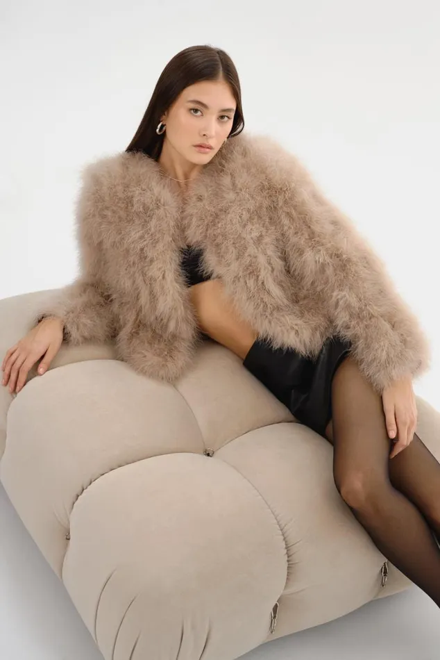 Women DEORA Feather Jacket Champagne LAMARQUE Feather Jackets Women DEORA Feather Jacket Champagne LAMARQUE Feather Jackets